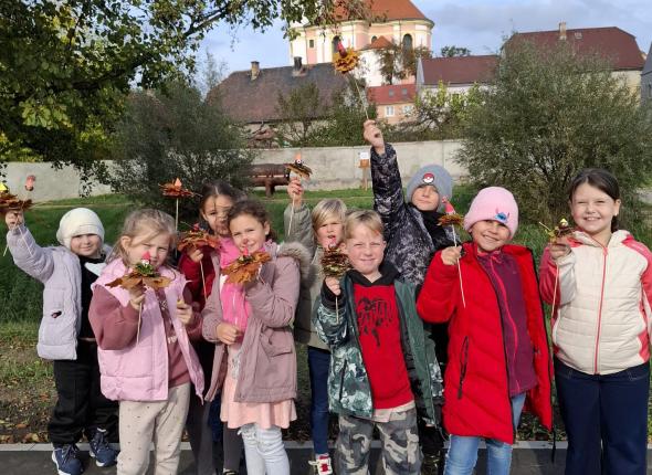 93e270a4-58e7-4929-a9db-de89837f91fb