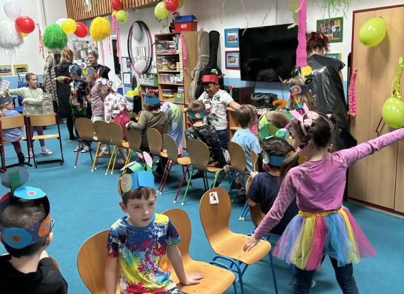 5e1cd733-945e-44f5-9e1e-ce2029c84430